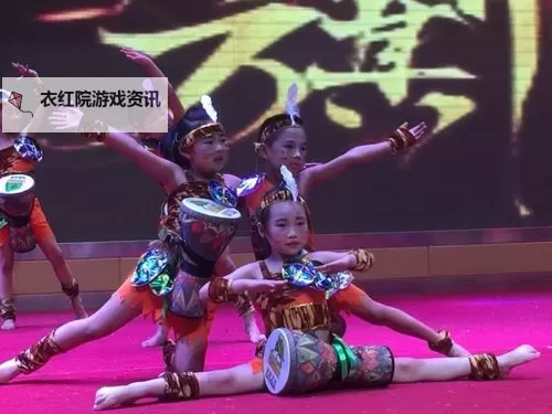 激情七月婷婷：炎夏中的清新少女逐梦记图1