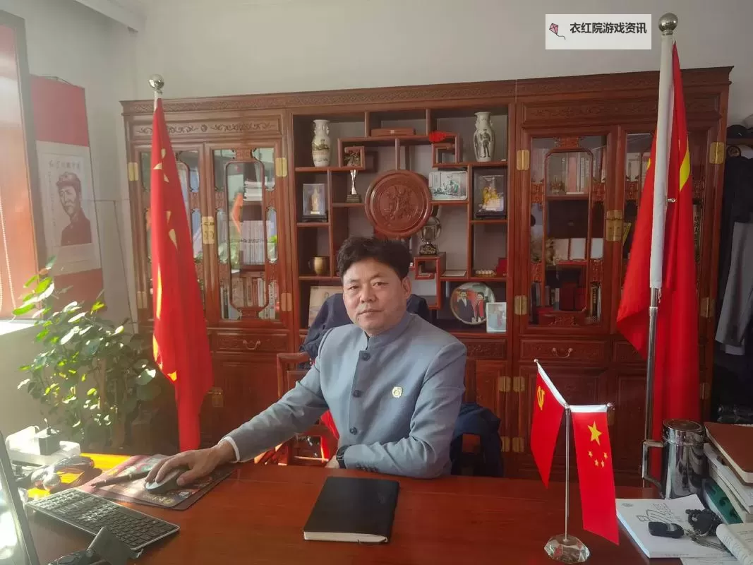 自己对准了坐下来视频：记录专注瞬间的真实表达图2