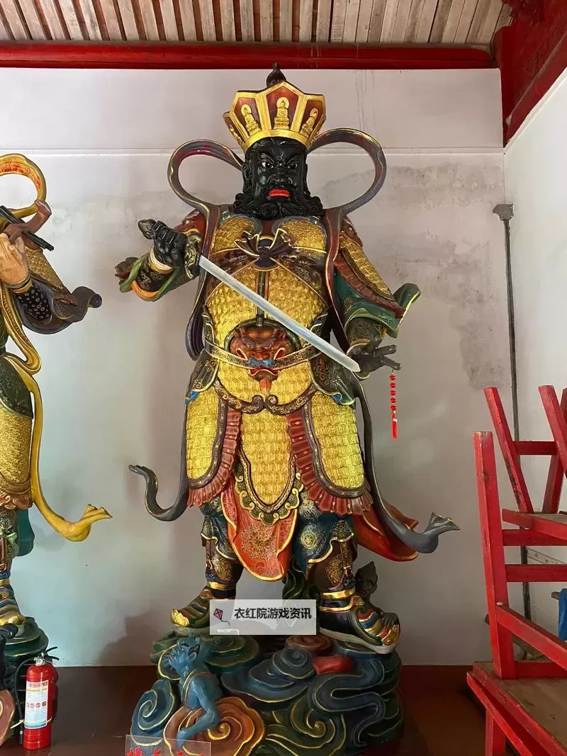 四大天王的武器揭秘：守护天地的神兵利器图1