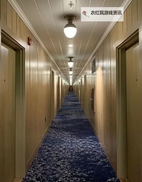 在没人的教学楼走廊里做的秘密时光图1