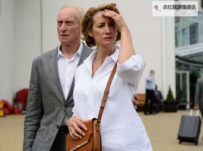 遇见西斯顿母女：命运交织的温情瞬间图1