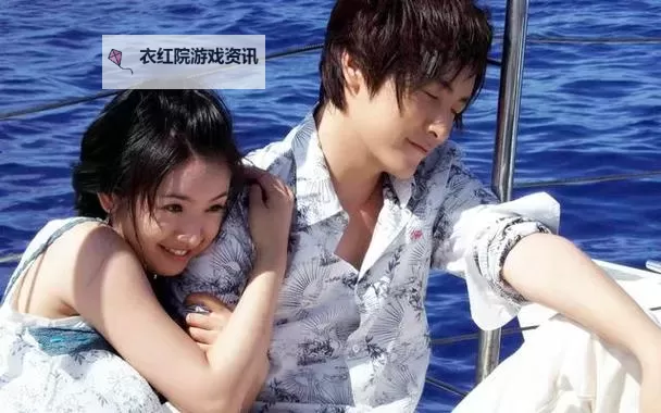 温暖再现：再次微笑吻戏的动人瞬间图1