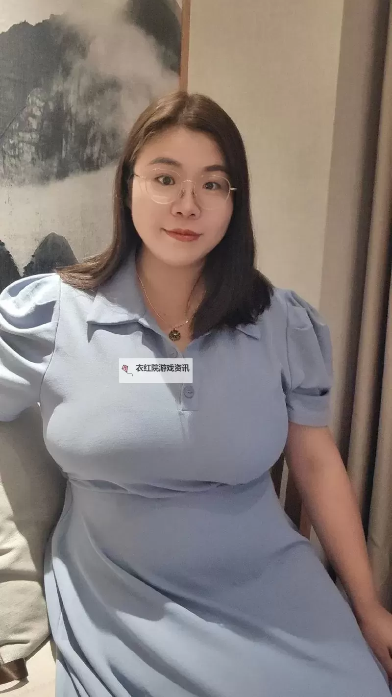 女人午夜国产胖女人：深夜里的真实与温情图1