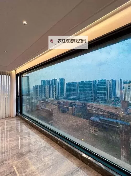 在落地玻璃窗c：开启梦境与现实的独特视界图1