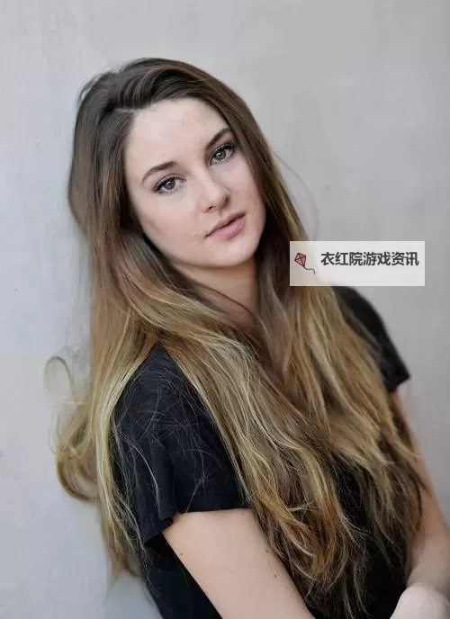 探索互联网新动向:全面解析人人操人人报的发展与影响图1