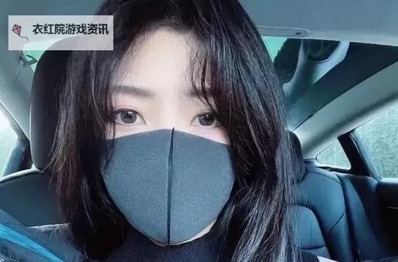 玩偶姐姐xxx：童话世界中的温暖守护者图1