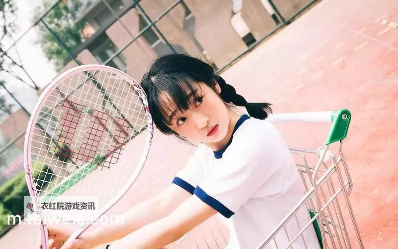 《在线天堂おっさんとわたしWWW:二人だけの秘密旅行》图1