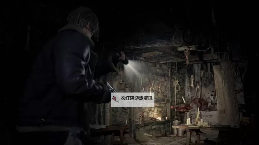 《生化危机4重制版》红9与初始手枪伤害对比图1