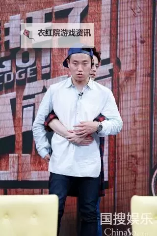 中国警察GARY：飞机上的故事与老公的守护传奇图1