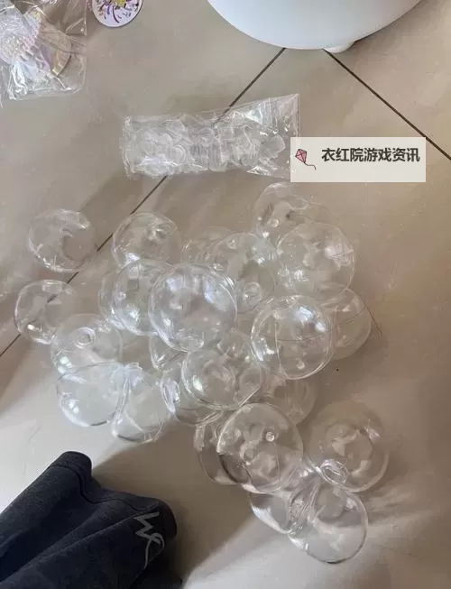 日皮看见皮和球的奇遇记图1